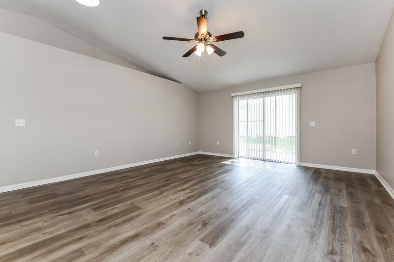 1,780/Mo, 2104 Aitkin Loop Leesburg, FL 34748 Living Room View 3
