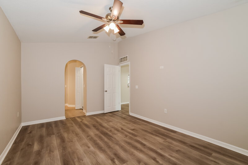 1,735/Mo, 2104 Aitkin Loop Leesburg, FL 34748 Main Bedroom View 2