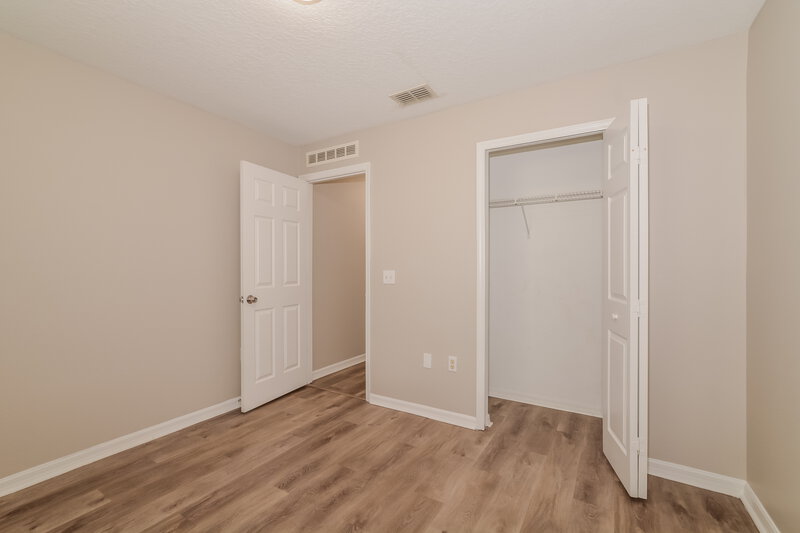 1,735/Mo, 2104 Aitkin Loop Leesburg, FL 34748 Bedroom View 2
