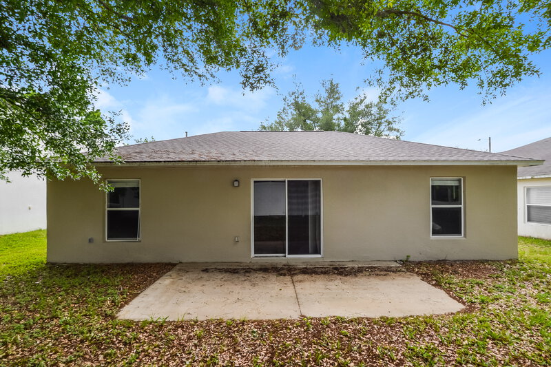 1,735/Mo, 2104 Aitkin Loop Leesburg, FL 34748 Rear View