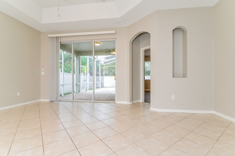 2,735/Mo, 14221 Lake Live Oak Dr Orlando, FL 32828 Dining Room View