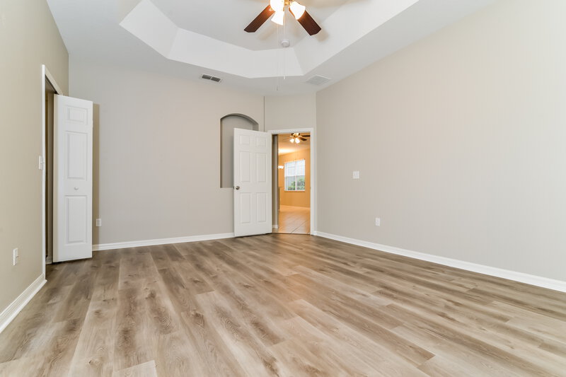 2,735/Mo, 14221 Lake Live Oak Dr Orlando, FL 32828 Main Bedroom View 2