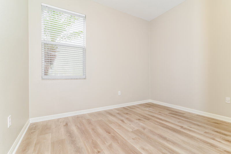 2,735/Mo, 14221 Lake Live Oak Dr Orlando, FL 32828 Bedroom View 2