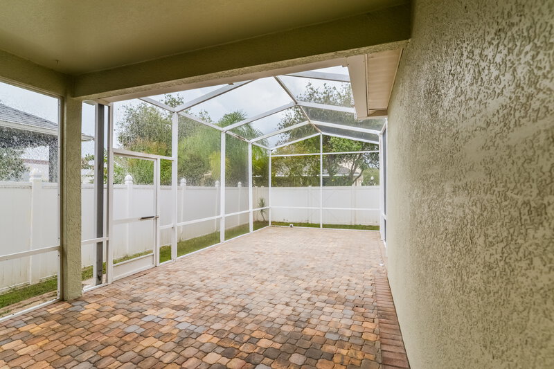 2,735/Mo, 14221 Lake Live Oak Dr Orlando, FL 32828 Screen Porch View