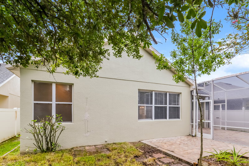 2,735/Mo, 14221 Lake Live Oak Dr Orlando, FL 32828 Rear View