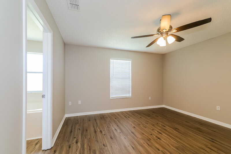 2,030/Mo, 1026 Cannock Dr Kissimmee, FL 34758 Main Bedroom View 2