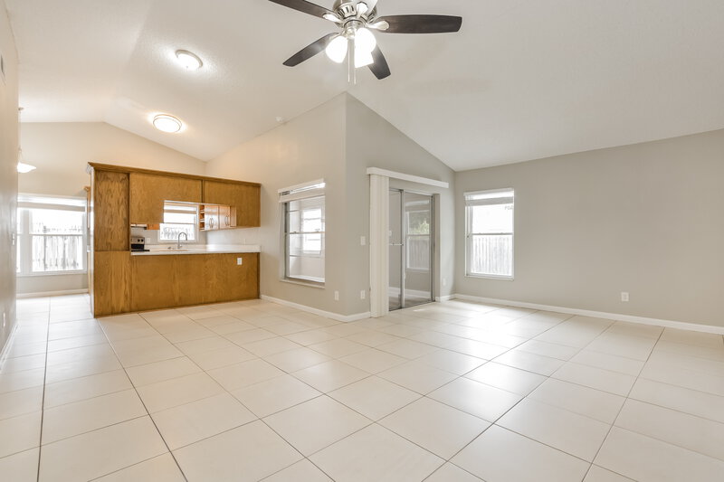 2,245/Mo, 7926 Sapphire Ln Orlando, FL 32822 Dining Room View