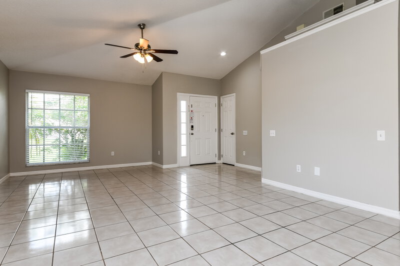 2,695/Mo, 8828 Fort Jefferson Blvd Orlando, FL 32822 Living Room View
