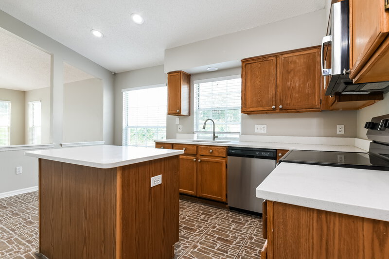 2,695/Mo, 8828 Fort Jefferson Blvd Orlando, FL 32822 Kitchen View