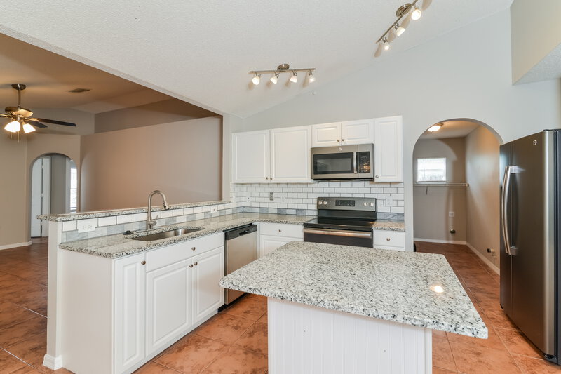 1,730/Mo, 308 Mariana Way Kissimmee, FL 34758 Kitchen View 2