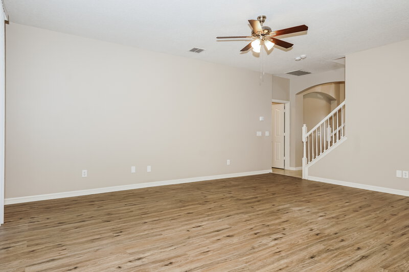 2,410/Mo, 111 Pine Shade Ct Deland, FL 32720 Living Room View 4