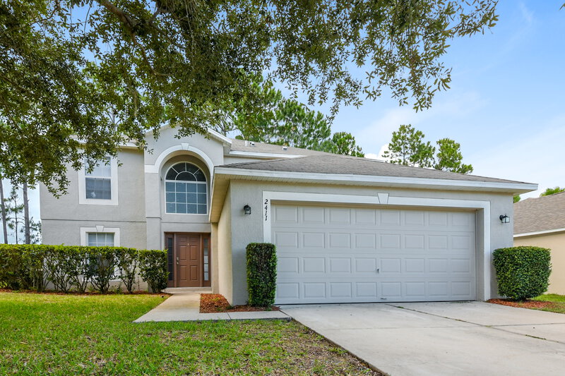 2,205/Mo, 2411 Tealwood Cir Tavares, FL 32778 Front View 2