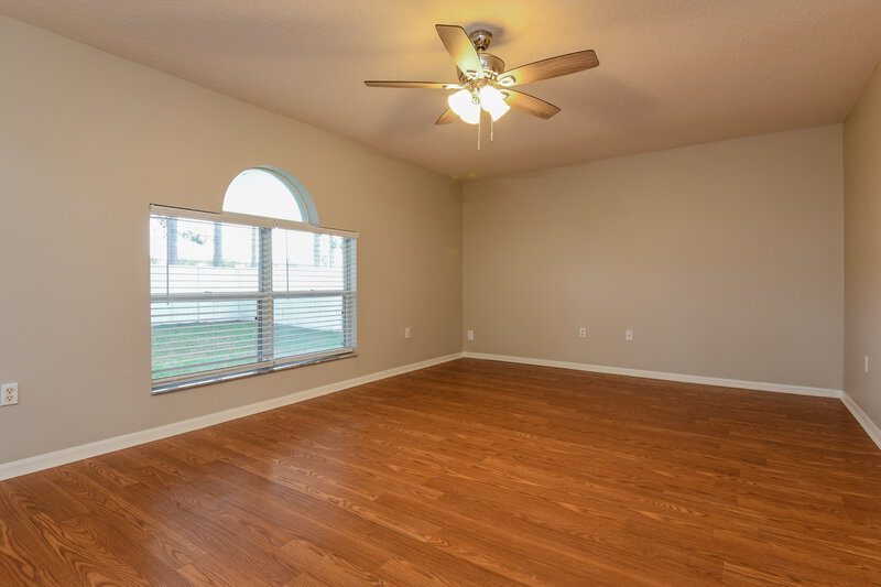 2,205/Mo, 2411 Tealwood Cir Tavares, FL 32778 Living Room View