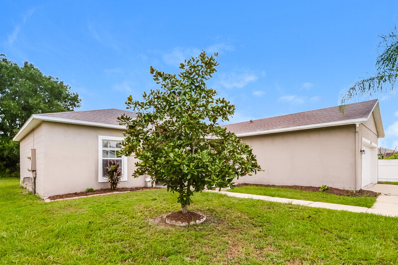 1,870/Mo, 627 Cotulla Dr Kissimmee, FL 34758 Front View