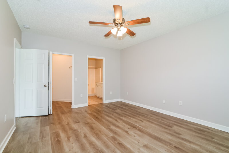 1,870/Mo, 627 Cotulla Dr Kissimmee, FL 34758 Main Bedroom View