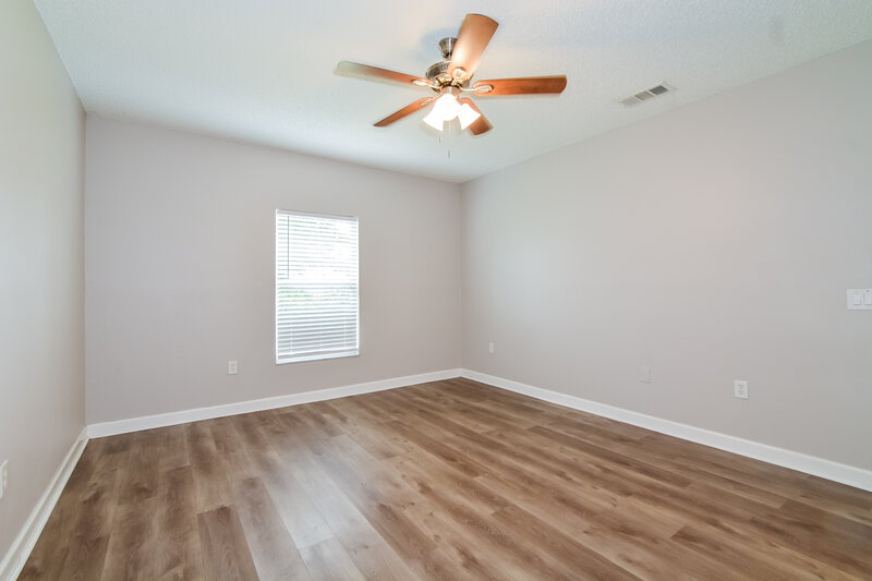 1,870/Mo, 627 Cotulla Dr Kissimmee, FL 34758 Main Bedroom View 2