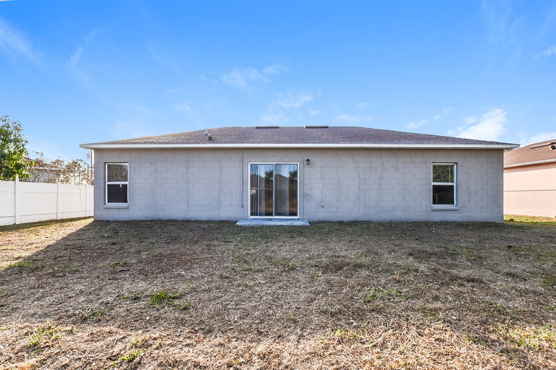 1,675/Mo, 627 Cotulla Dr Kissimmee, FL 34758 Rear View