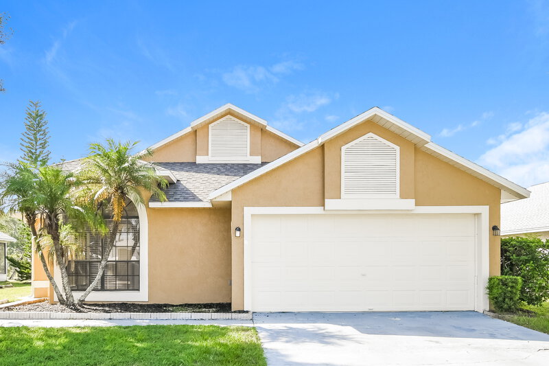2,350/Mo, 5514 Deepdale Dr Orlando, FL 32821 External View