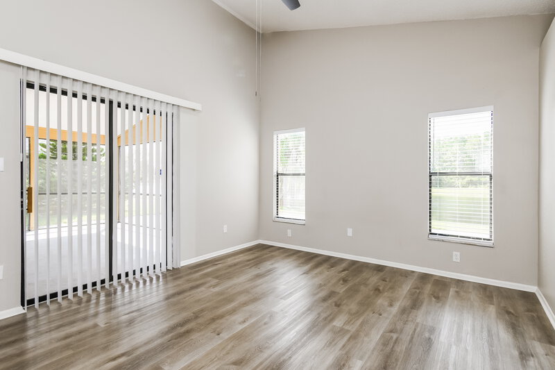 2,350/Mo, 5514 Deepdale Dr Orlando, FL 32821 Main Bedroom View 2