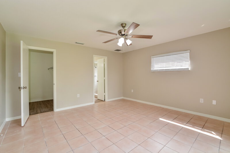 2,350/Mo, 548 Matilda Pl Longwood, FL 32750 Main Bedroom View