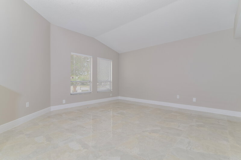 2,610/Mo, 3051 Bloomsbury Dr Kissimmee, FL 34747 Sitting Room View