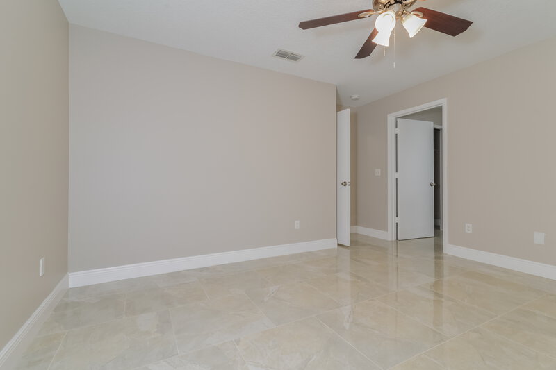 2,610/Mo, 3051 Bloomsbury Dr Kissimmee, FL 34747 Main Bedroom View 2