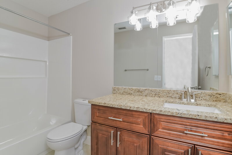 2,610/Mo, 3051 Bloomsbury Dr Kissimmee, FL 34747 Bathroom View
