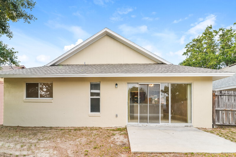 2,610/Mo, 3051 Bloomsbury Dr Kissimmee, FL 34747 Rear View