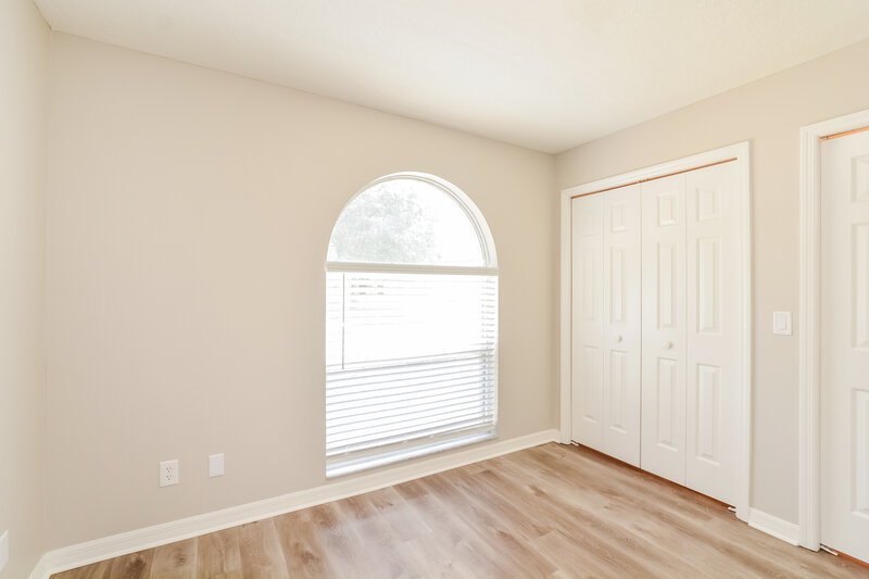 2,250/Mo, 909 Vassar Dr Eustis, FL 32726 Bedroom View