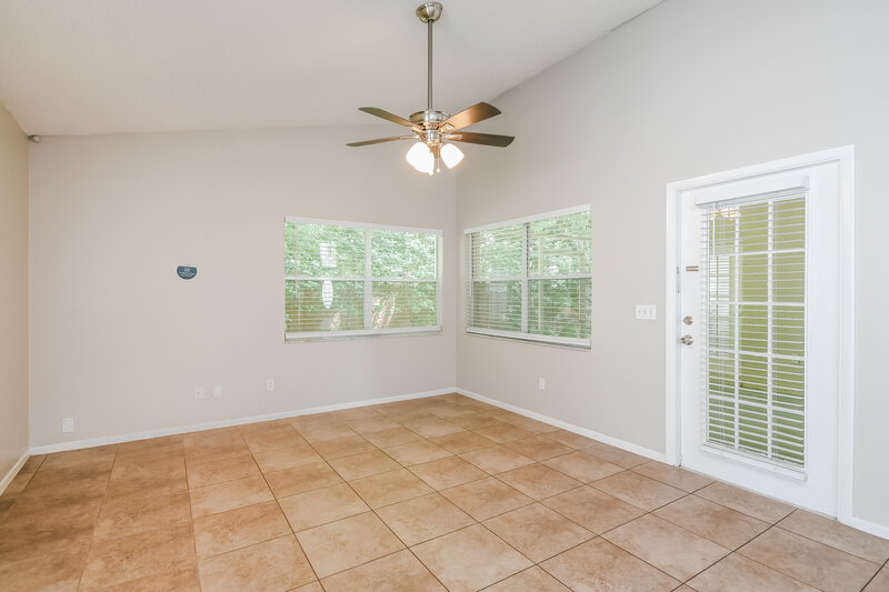 2,355/Mo, 1962 River Park Blvd Orlando, FL 32817 Family Room View