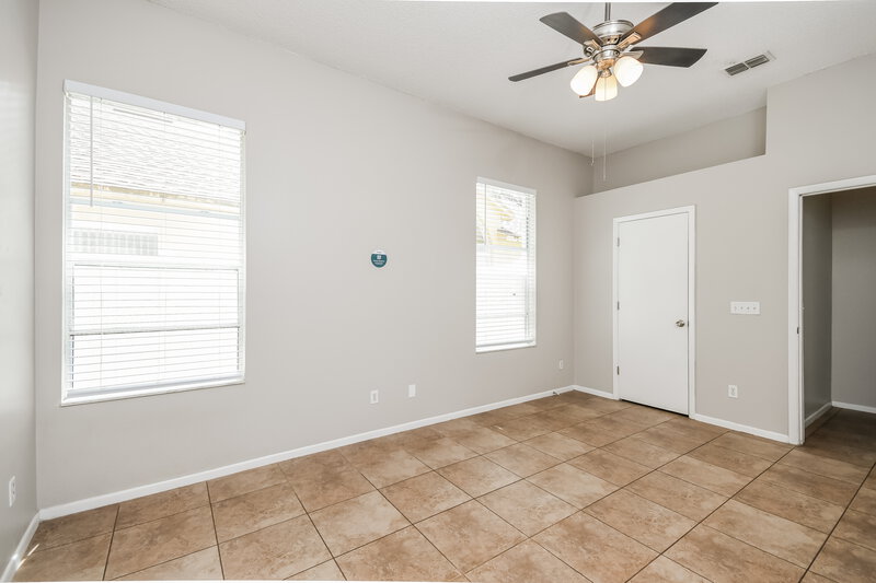 2,355/Mo, 1962 River Park Blvd Orlando, FL 32817 Main Bedroom View 2