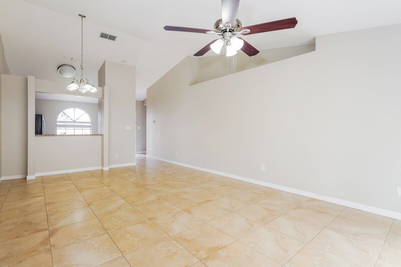 2,455/Mo, 12775 Majorama Dr Orlando, FL 32837 Living Room View