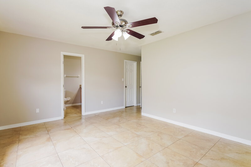 2,455/Mo, 12775 Majorama Dr Orlando, FL 32837 Main Bedroom View 2