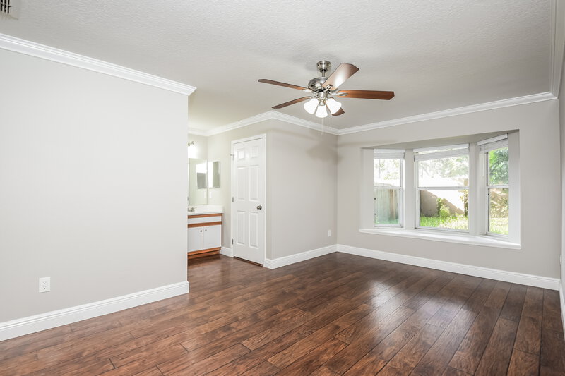 2,330/Mo, 1836 Blaine Ter Winter Park, FL 32792 Main Bedroom View