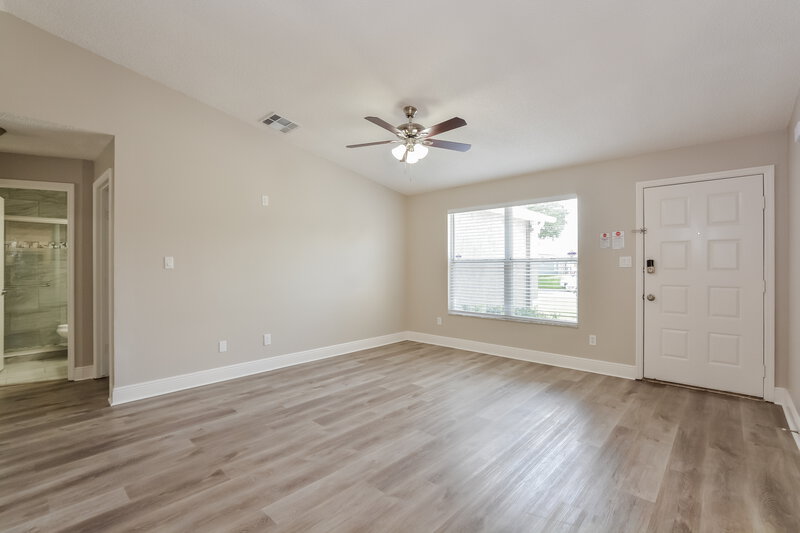 2,460/Mo, 2746 Woodruff Dr Orlando, FL 32837 Living Room View