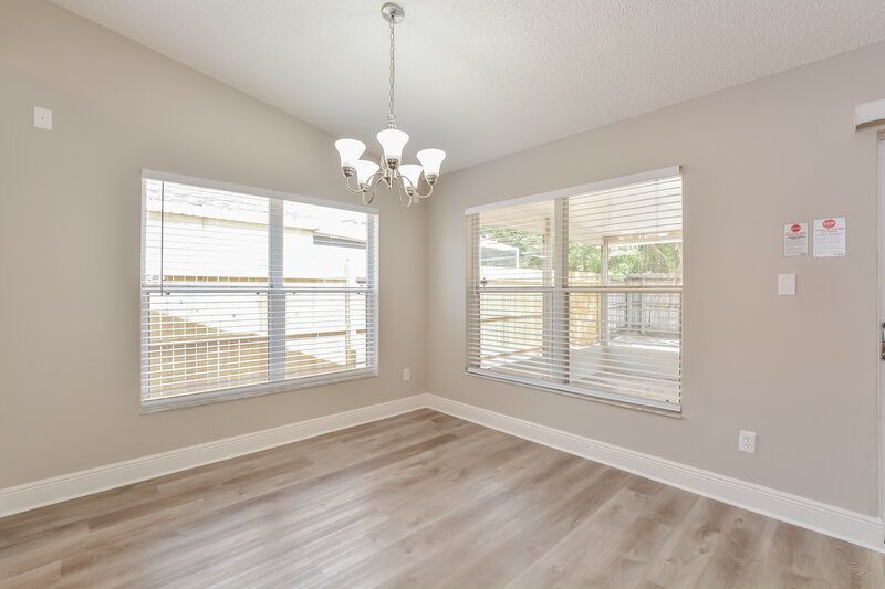 2,460/Mo, 2746 Woodruff Dr Orlando, FL 32837 Dining Room View 2