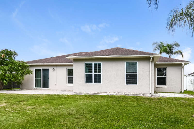 3,200/Mo, 5140 Heatherstone Ct Kissimmee, FL 34758 Rear View