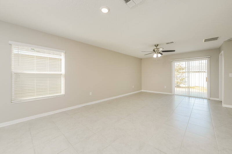 1,960/Mo, 4295 Sunny Creek Pl Kissimmee, FL 34746 Living Room View