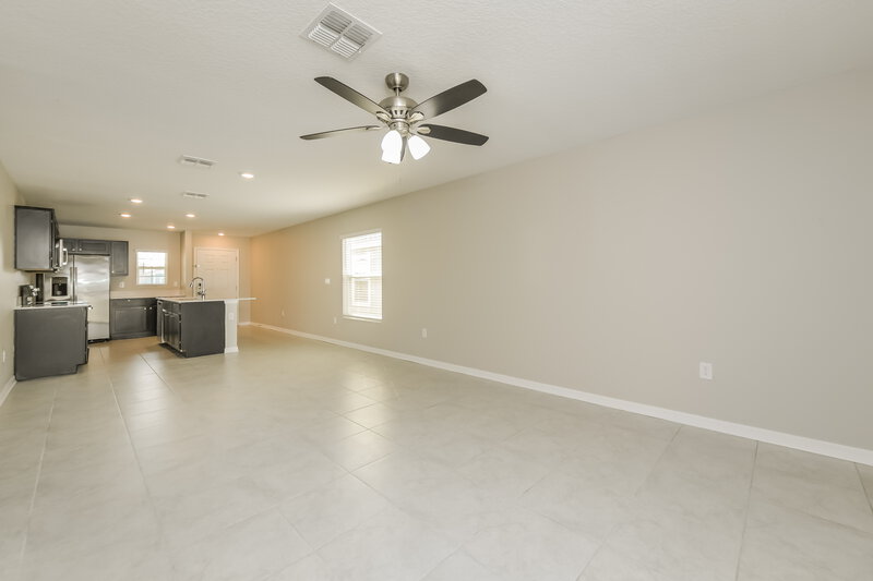1,960/Mo, 4295 Sunny Creek Pl Kissimmee, FL 34746 Living Room View 2