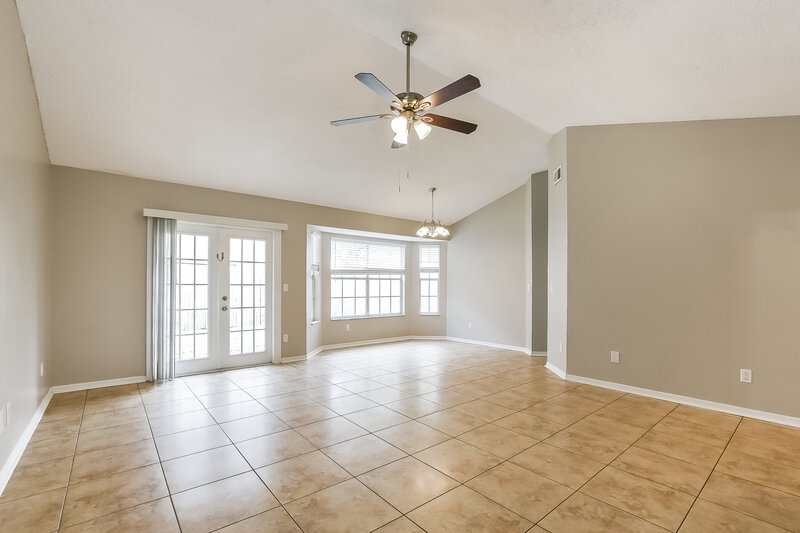2,245/Mo, 201 Whiterapids Ct Orlando, FL 32828 Living Room View