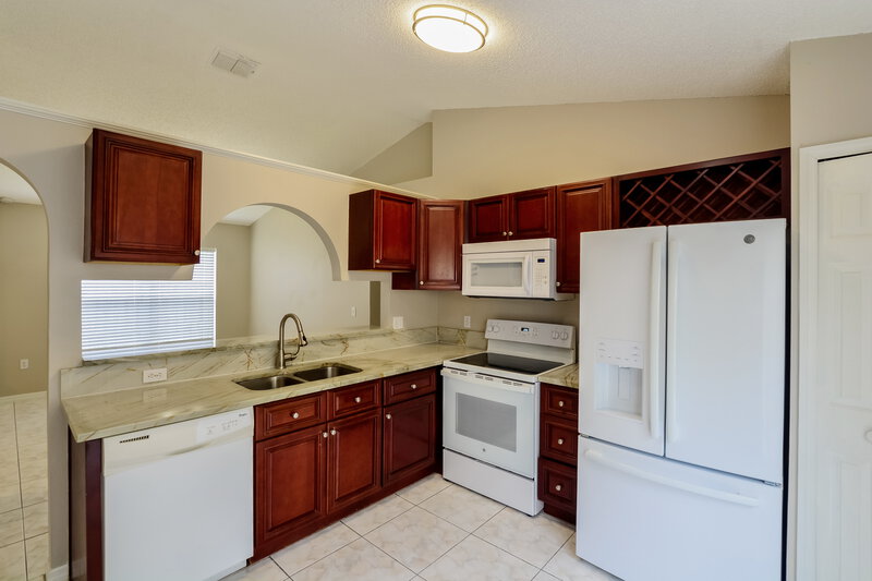 3,270/Mo, 2203 Phonecia Ct Orlando, FL 32837 Kitchen View