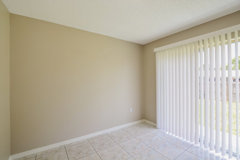 3,270/Mo, 2203 Phonecia Ct Orlando, FL 32837 Main Bedroom View