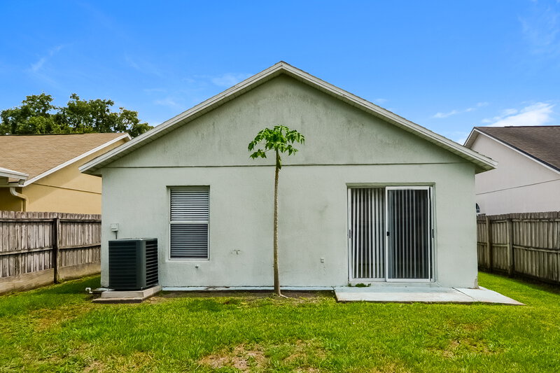 3,270/Mo, 2203 Phonecia Ct Orlando, FL 32837 Rear View
