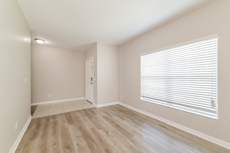 0/Mo, 4820 Rockvale Dr Kissimmee, FL 34758 Front Entrance View