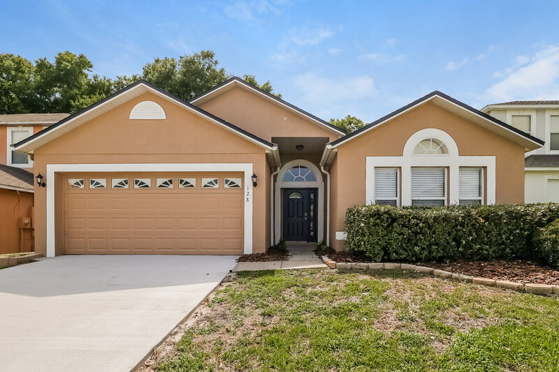 2,340/Mo, 128 Oak View Pl Sanford, FL 32773 External View