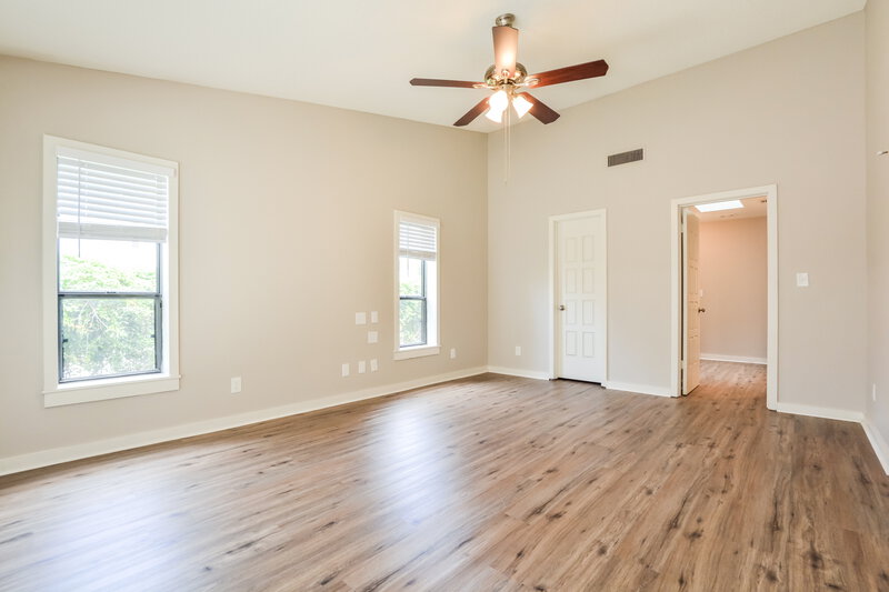 2,585/Mo, 277 Kerry Ct Altamonte Springs, FL 32714 Main Bedroom View 2