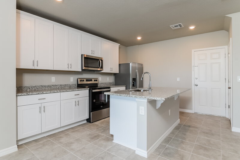 3,380/Mo, 5217 Stephs Field St Saint Cloud, FL 34771 Kitchen View