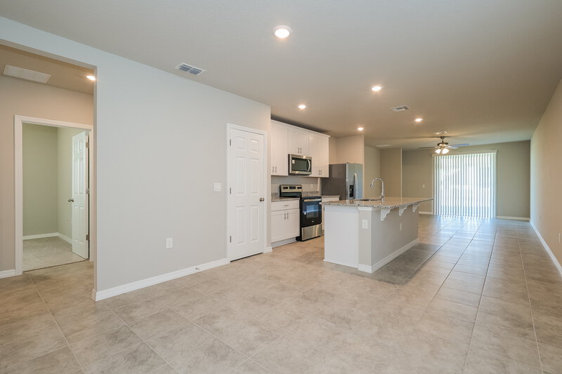 2,095/Mo, 453 Sun Warbler Way Saint Cloud, FL 34771 Living Room View