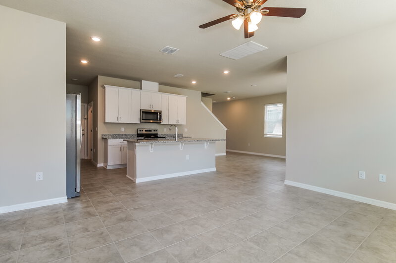 2,555/Mo, 2499 Gold Dust Drive Minneola, FL 34715 Living Room View 2