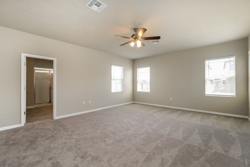 2,555/Mo, 2499 Gold Dust Drive Minneola, FL 34715 Main Bedroom View